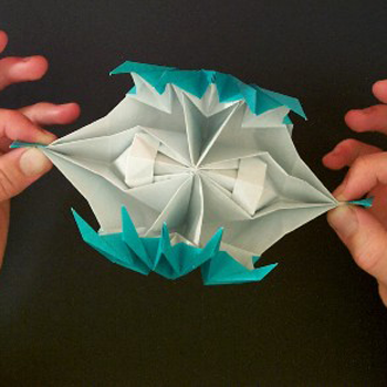 Free Venus Flytrap Origami